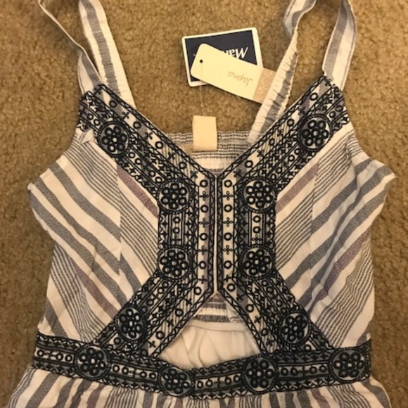 Cut out front Romper - Picture 2 of 3